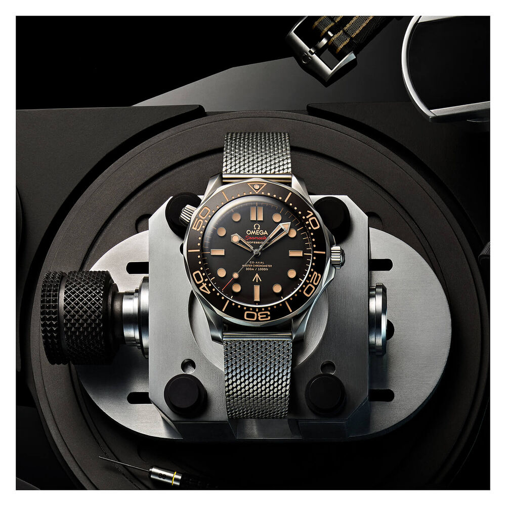 OMEGA Seamaster Bond 42mm Brown Dial Titanium Case Titanium Bracelet Watch image number 7