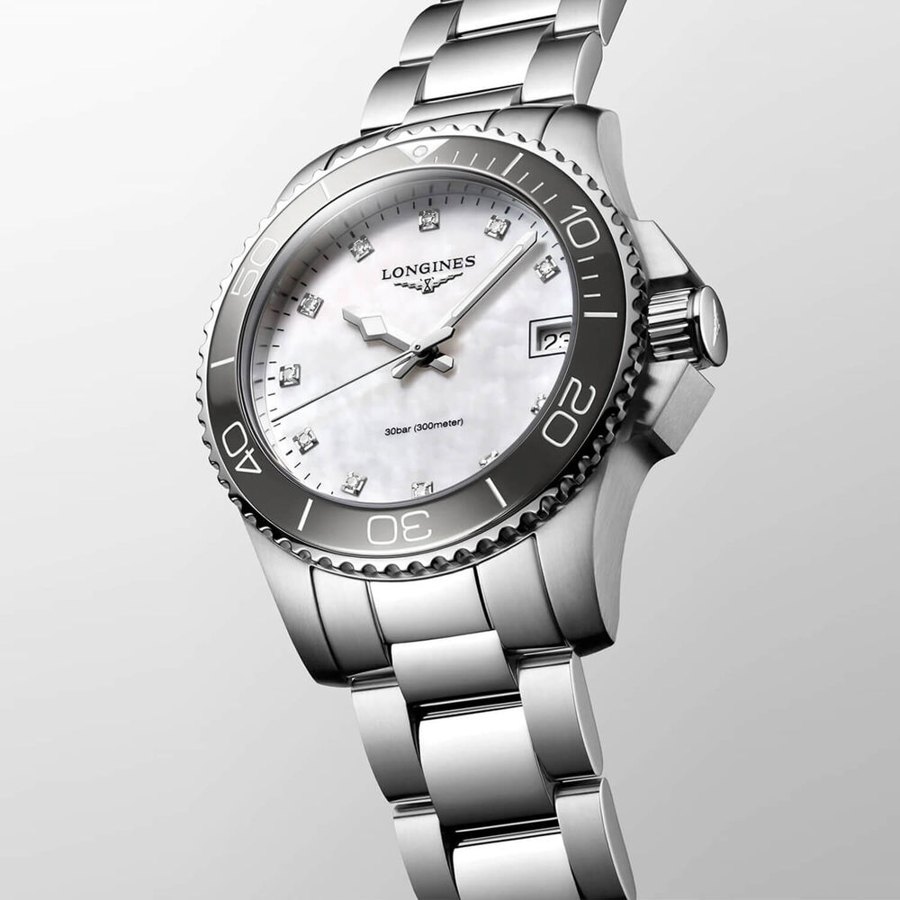 Longines Hydroconquest Ladies 32mm Pearlised Dial Steel & Ceramic Case Watch image number 3