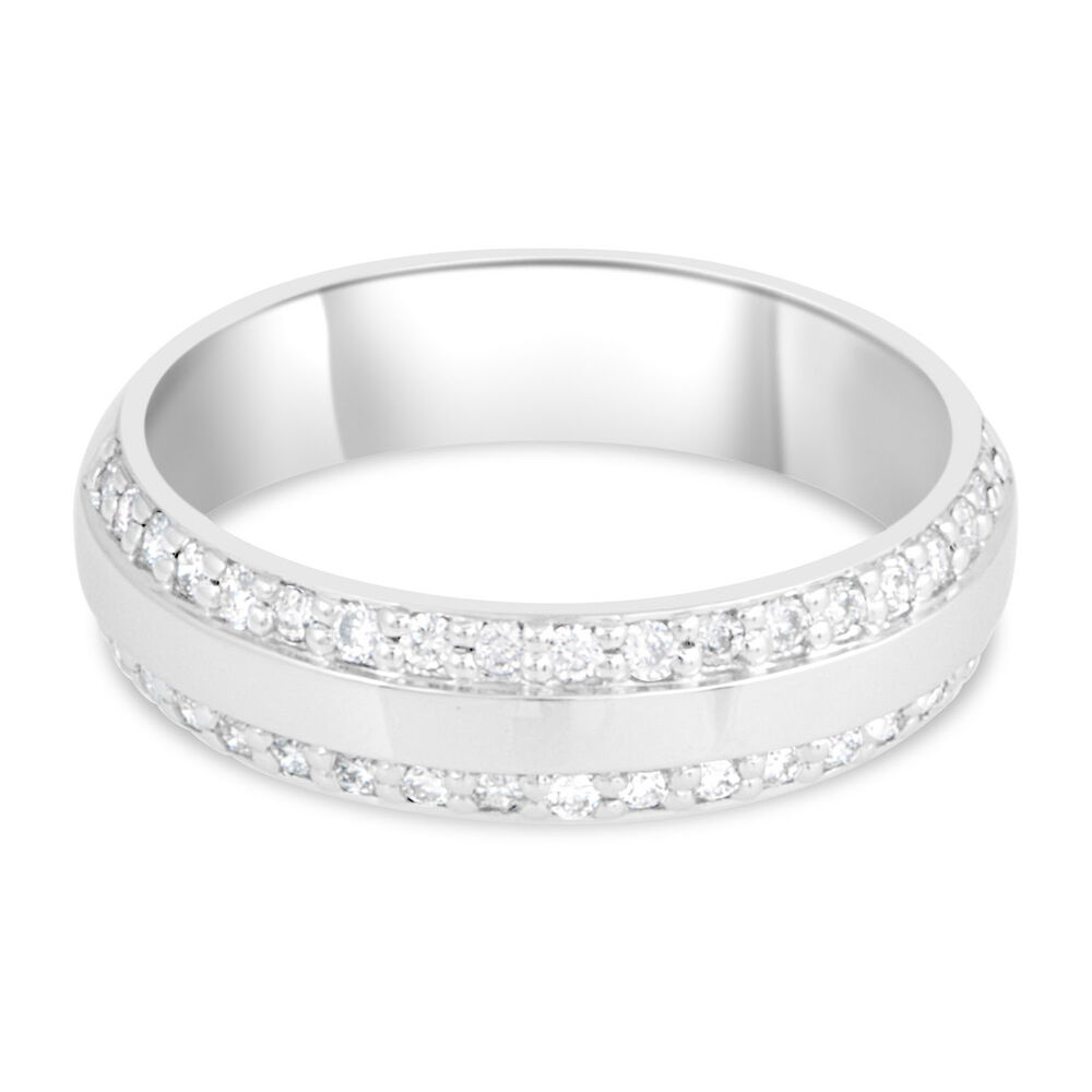 Ladies' 9ct White Gold 0.30 Carat Round Brilliant Diamond Two Row Wedding Ring image number 4