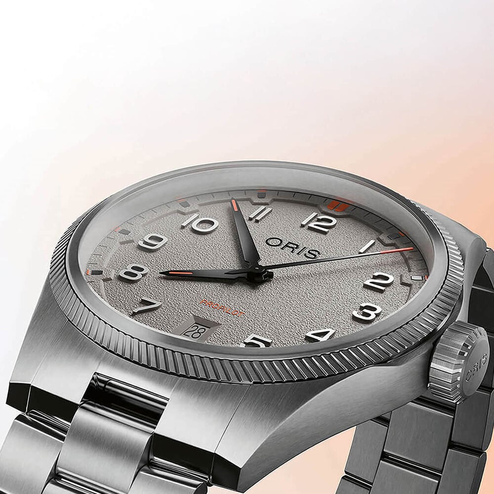 Oris ProPilot Date 41mm Chalk Dial Stainless Steel Bracelet Watch image number 6