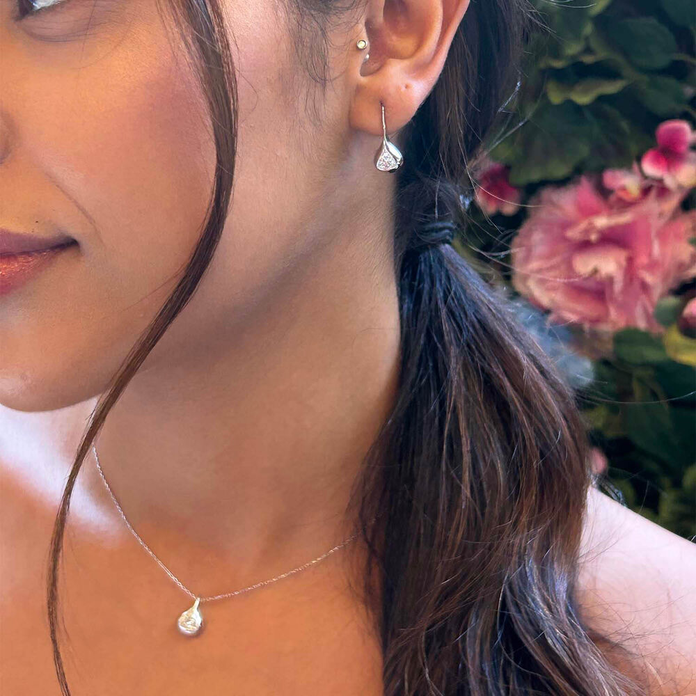 Born Orbit 9ct White Gold Lab Grown 0.80ct Trillion Cut Diamond Drop Earrings image number 3