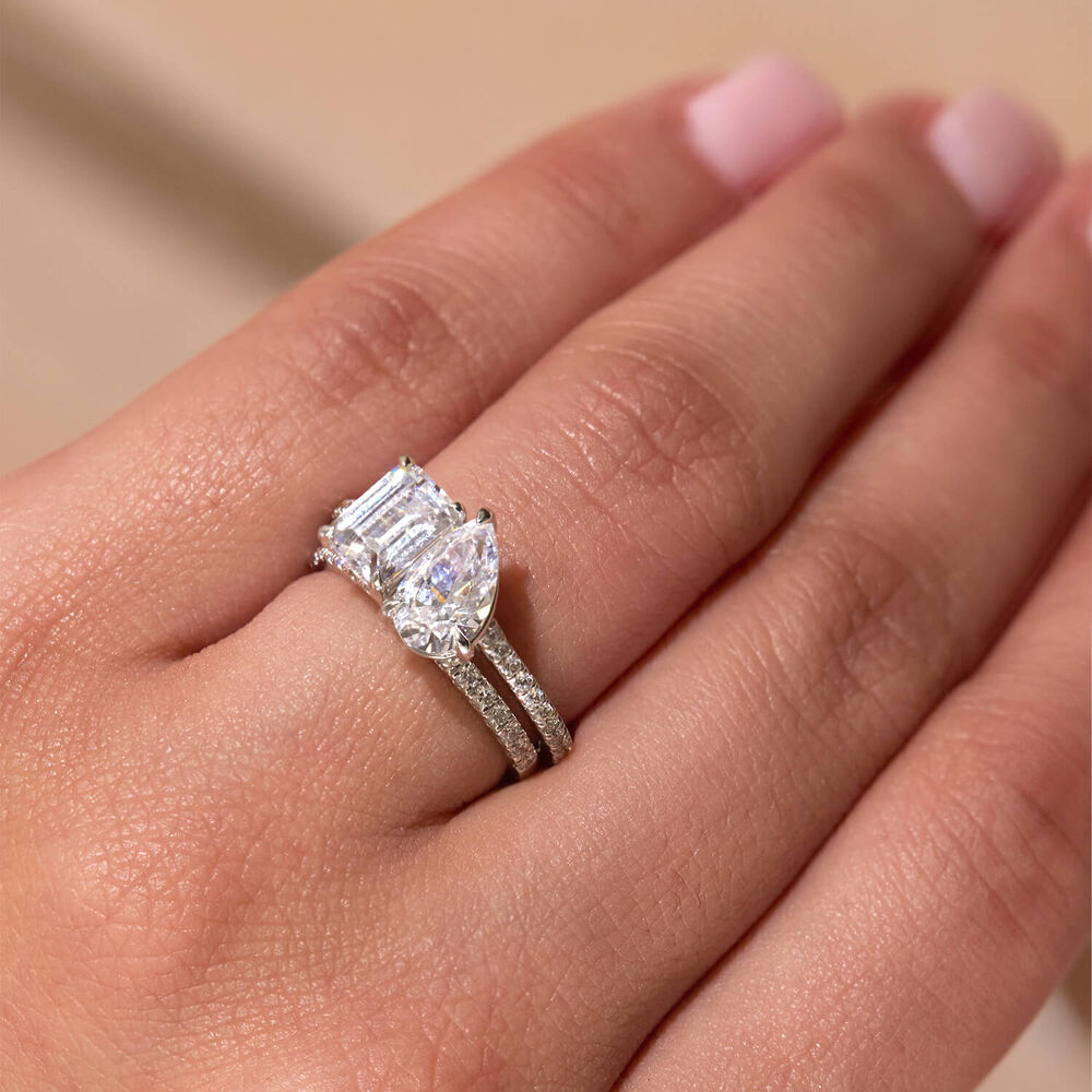 Born Platinum Toi Et Moi 2.15ct Lab Grown Pear & Emerald Diamond Ring image number 5