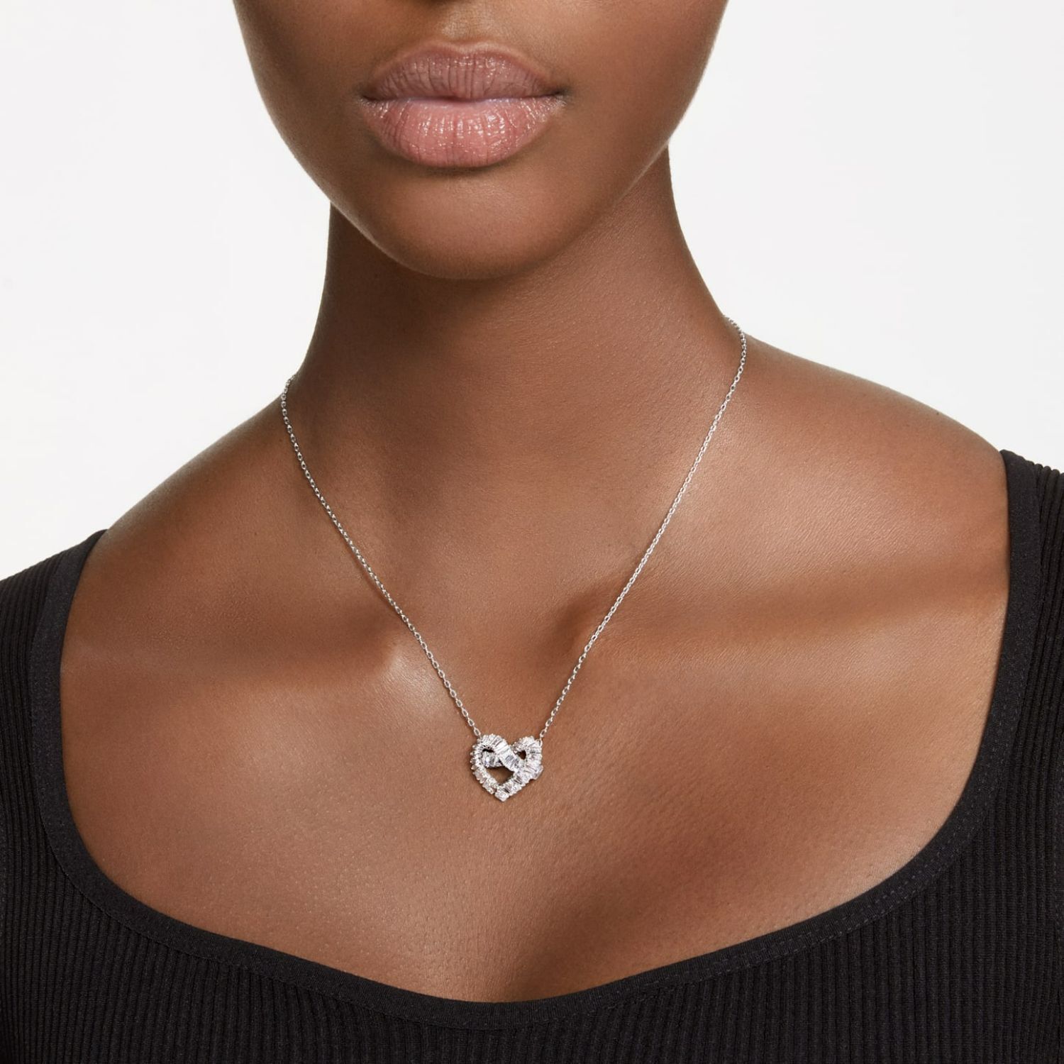 Swarovski woven heart pendant hotsell