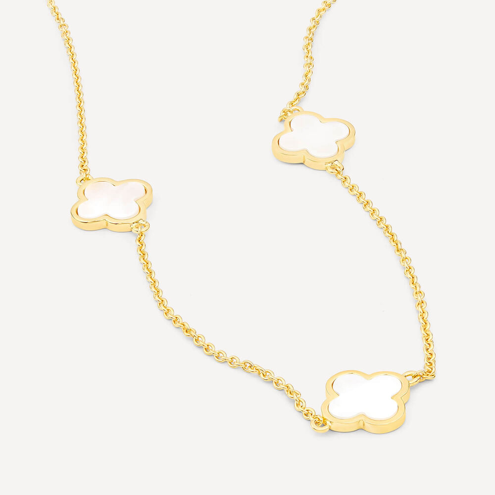 Yellow Gold Plated Sterling Silver Mother of Pearl 10 Clover Petal Necklet image number 2