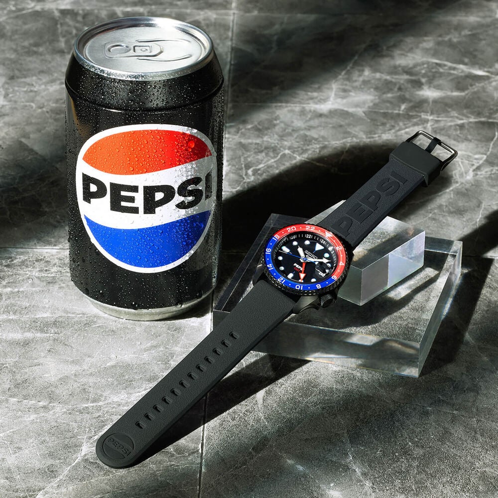 Seiko 5 Sports x PEPSI Limited Edition Collaboration In All-Black 42.5mm Dial Strap Watch image number 7