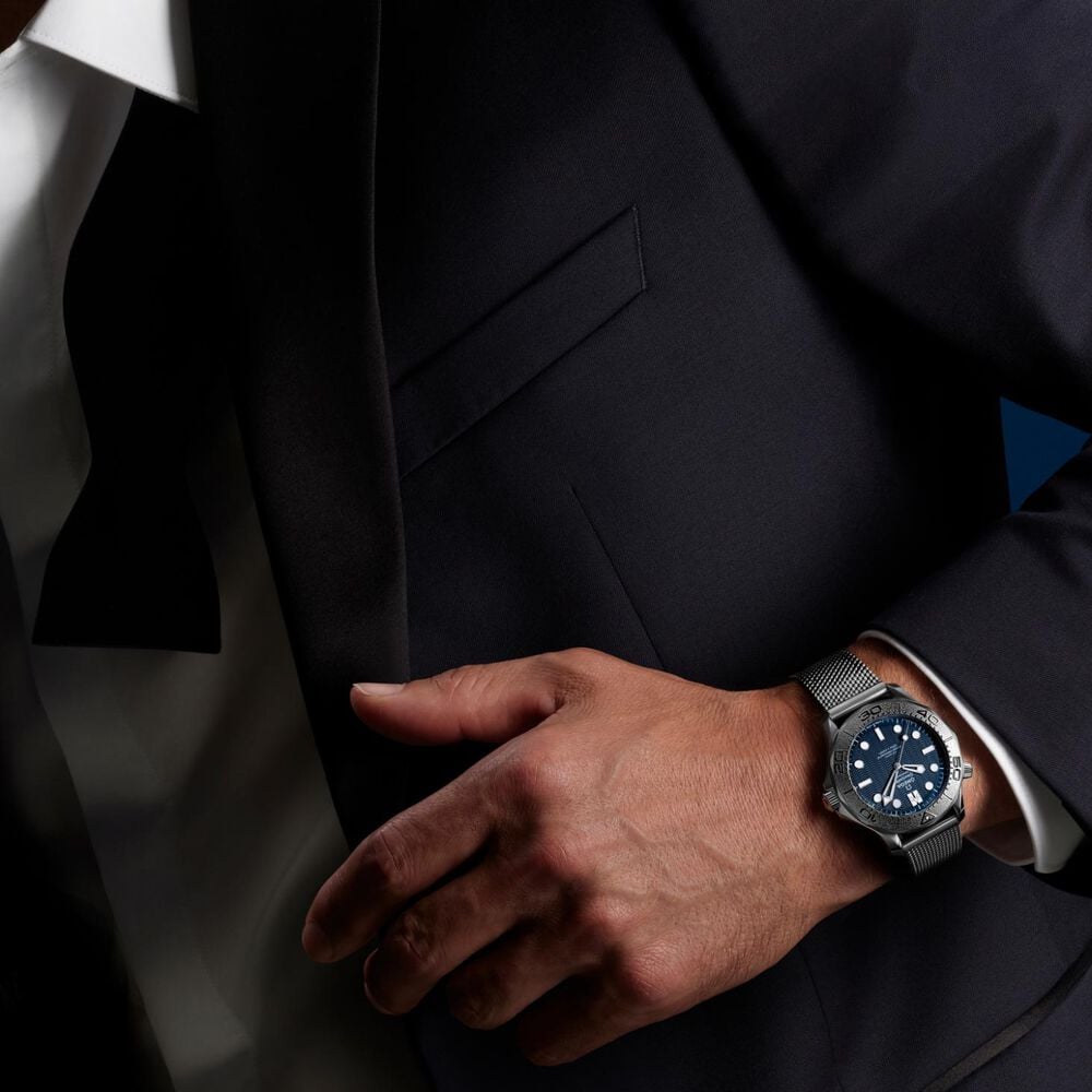 Omega Seamaster Diver 300M "James Bond" 42mm Blue Dial Stainless Steel Bracelet Watch