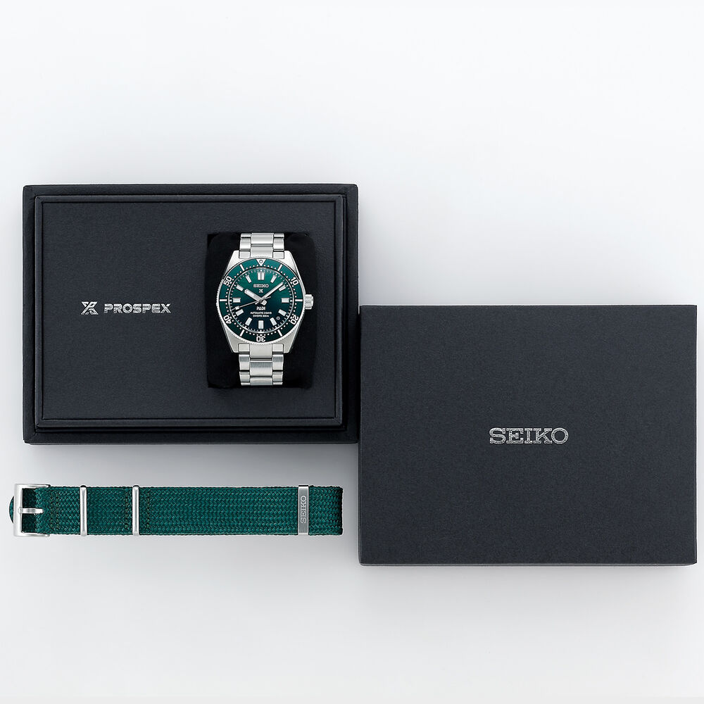Seiko Prospex 1965 Heritage Diver’s PADI Special Edition 40mm Green Dial Steel Bracelet Watch image number 12