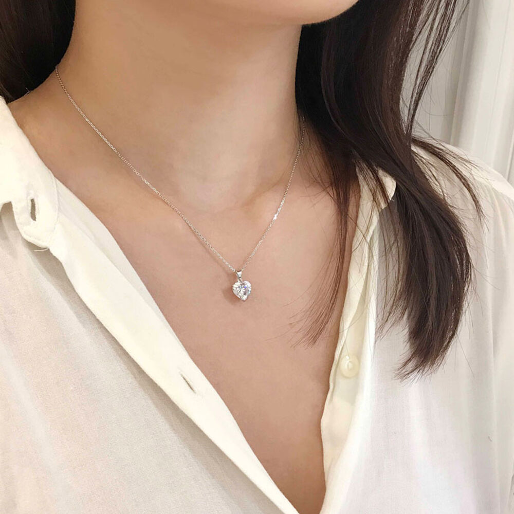 CARAT* London 9ct White Gold Cubic Zirconia Heart Pendant