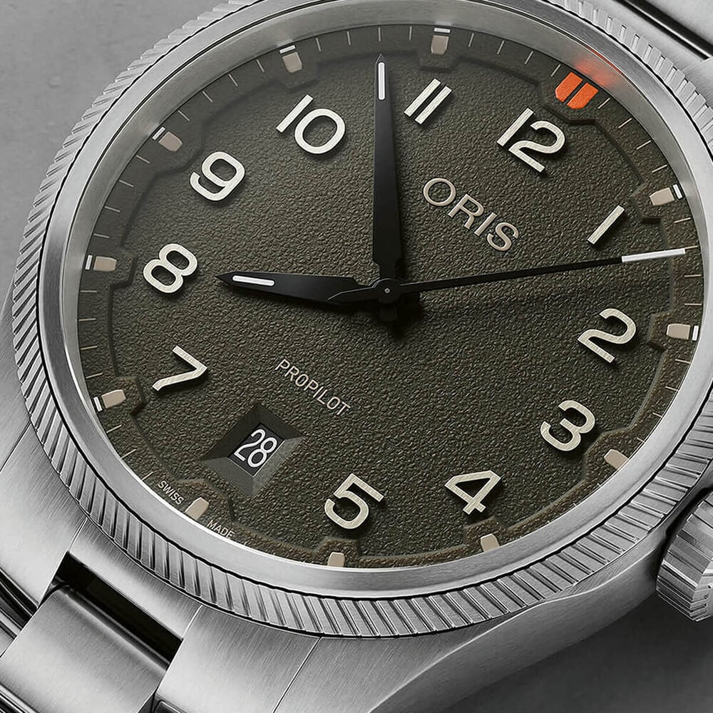Oris ProPilot Date 41mm Green Moss Dial Stainless Steel Bracelet Watch image number 1