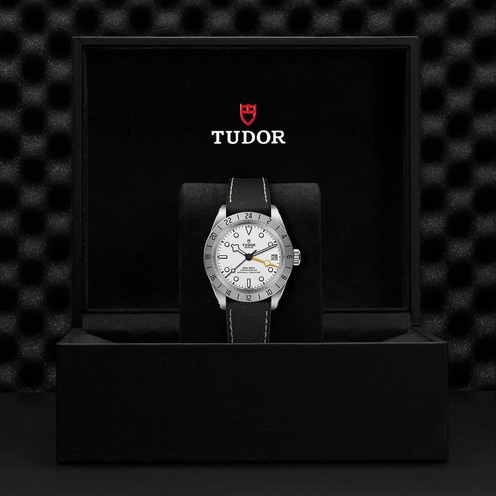 TUDOR Black Bay Pro 39mm Opaline Dial Black Hybrid Rubber & Leather Strap Watch image number 4