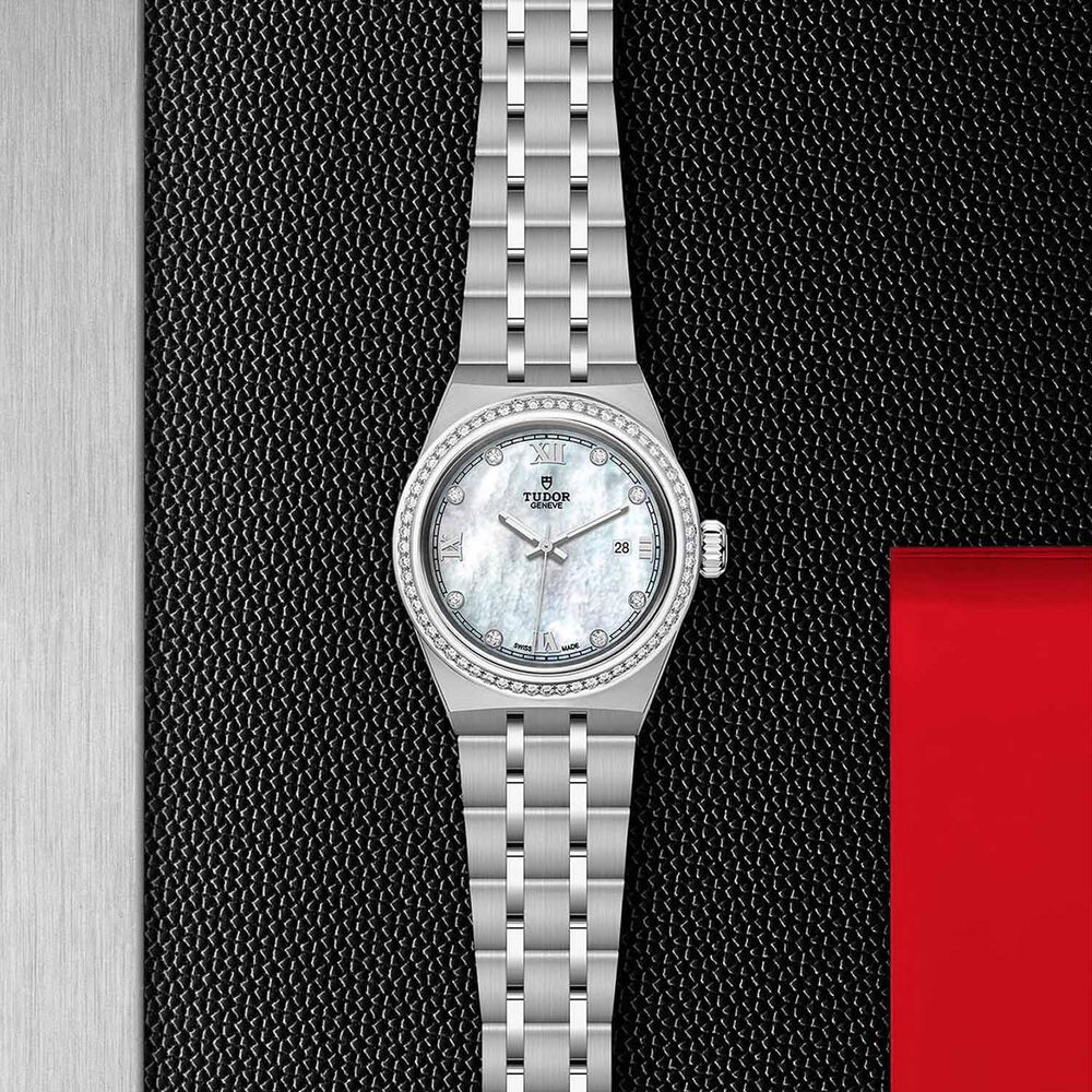 TUDOR Royal 28mm Mother of Pearl Dial Bracelet Watch image number 3