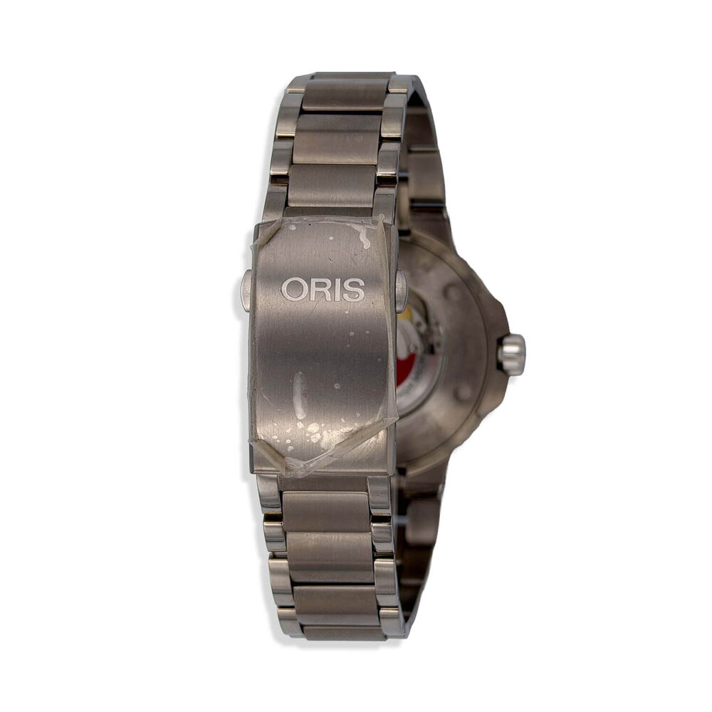 Pre-Owned Oris Aquis Silver Dial Titanium Bracelet Watch