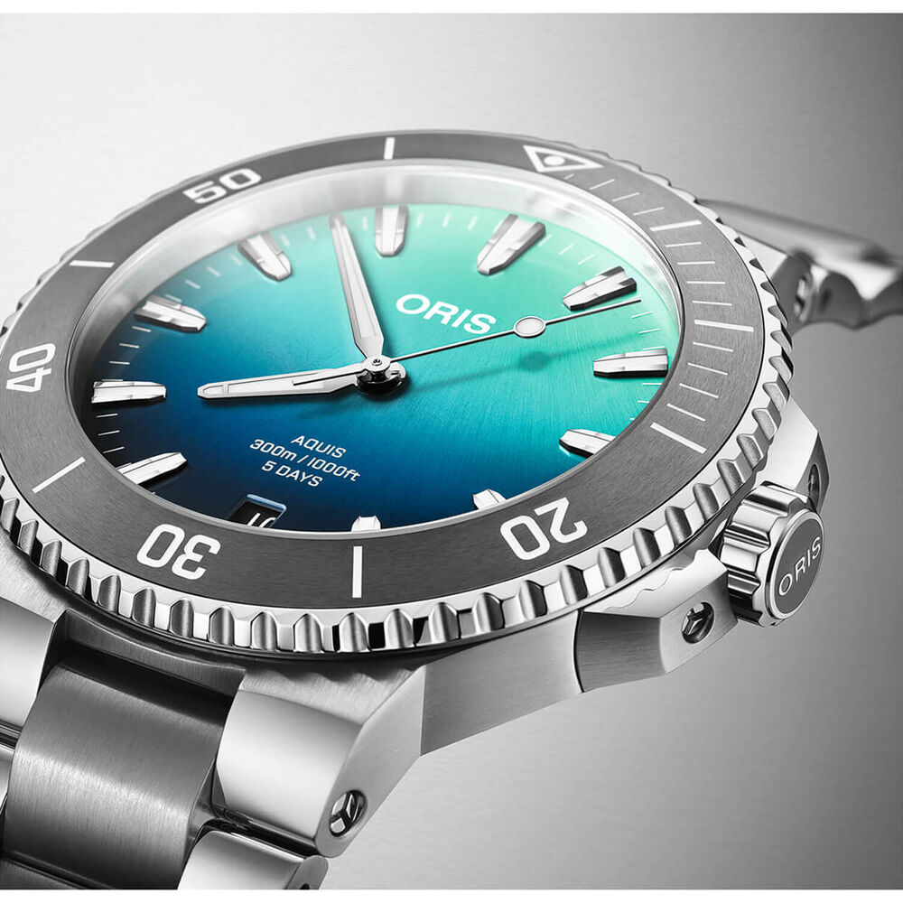Oris Aquis Great Barrier Reef Limited Edition IV 43.5mm Blue Dial Stainless Steel Bracelet Watch image number 2
