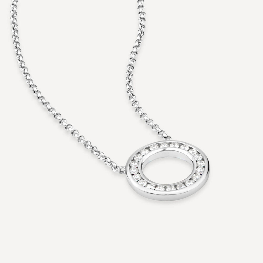 9ct White Gold 0.19ct Channel Diamond Circle Necklet image number 3