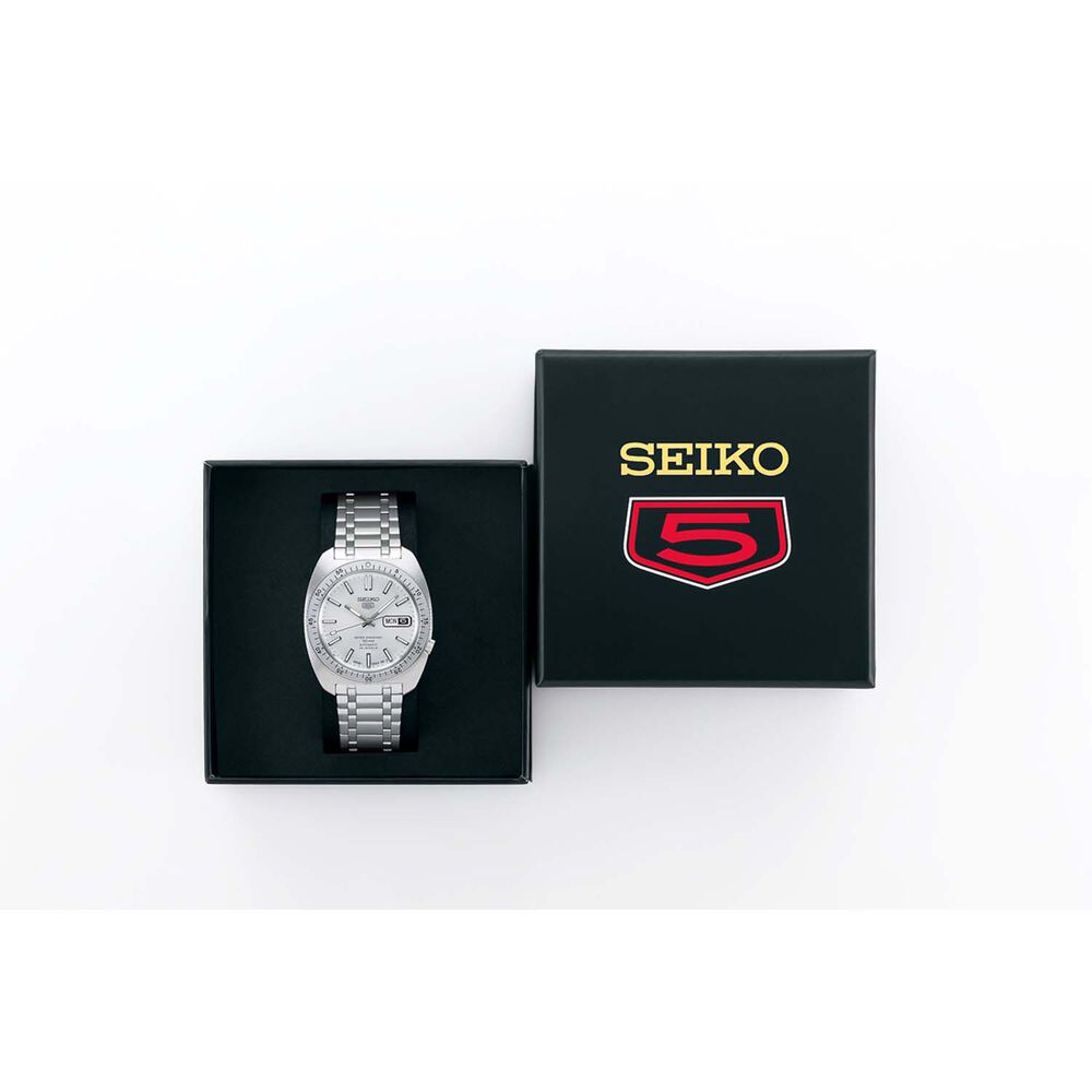 Seiko 5 Sports ‘Gene Kranz’ Recreation Limited Edition 38.2mm Silver Dial Steel Bracelet Watch image number 6