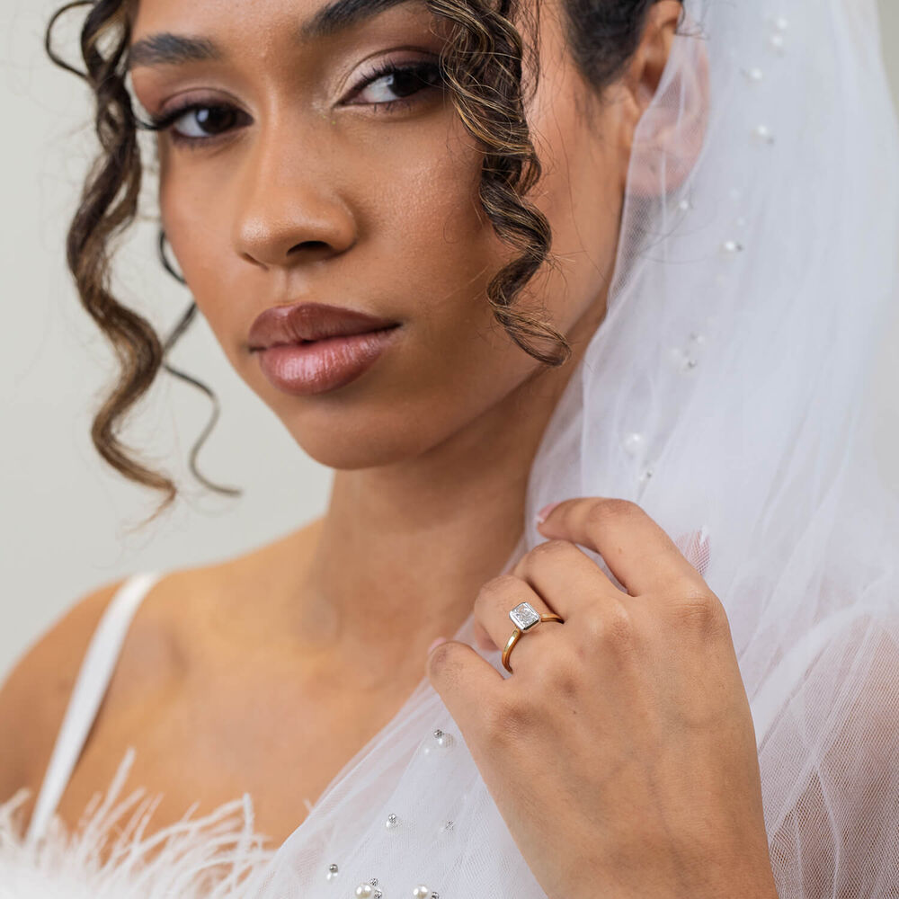 Born 18ct Yellow Gold 1.50ct Lab Grown Diamond Radiant Bezel Set Solitaire Ring image number 3