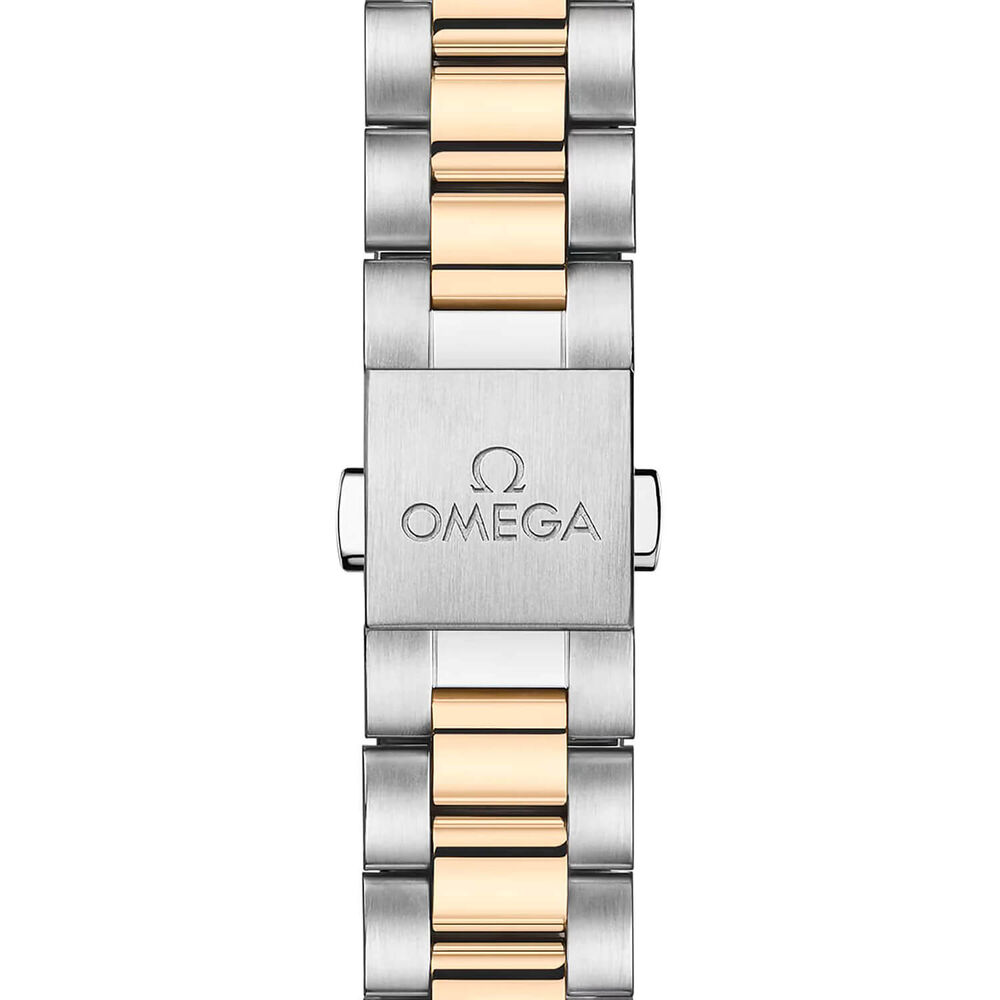 OMEGA Aqua Terra 150M 30mm Silver Dial Moonshine™ Gold & Steel Bracelet Watch image number 4
