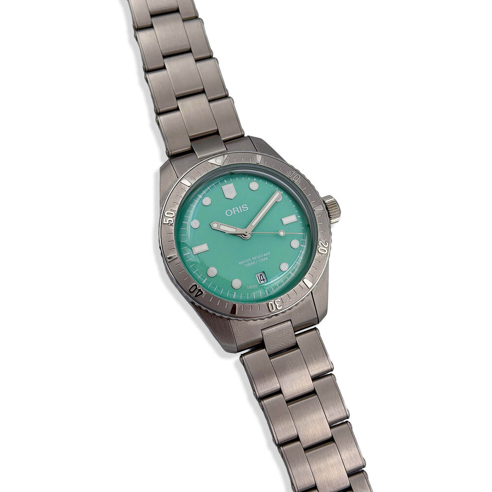 Pre-Owned Divers Sixty-Five &lsquo;Cotton Candy&rsquo; 38mm Green Dial Steel Bracelet Watch