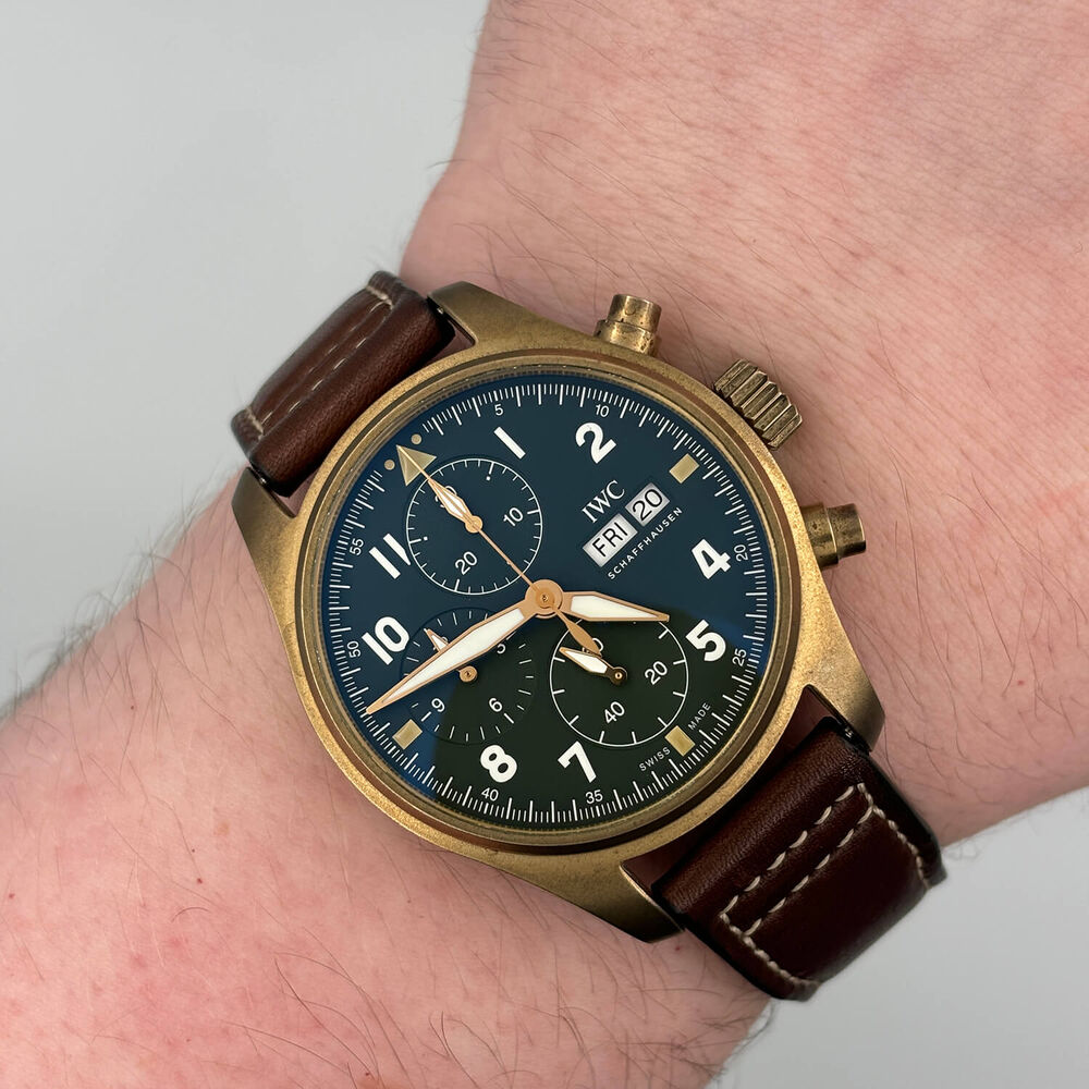 Pre-Owned IWC Schaffhausen Pilot's Watch Chronograph Spitfire Green Dial Brown Strap Watch image number 2