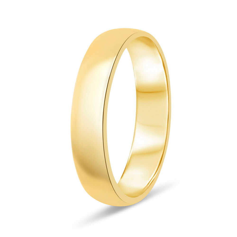 18ct gold 4mm classic court plain wedding ring image number 3