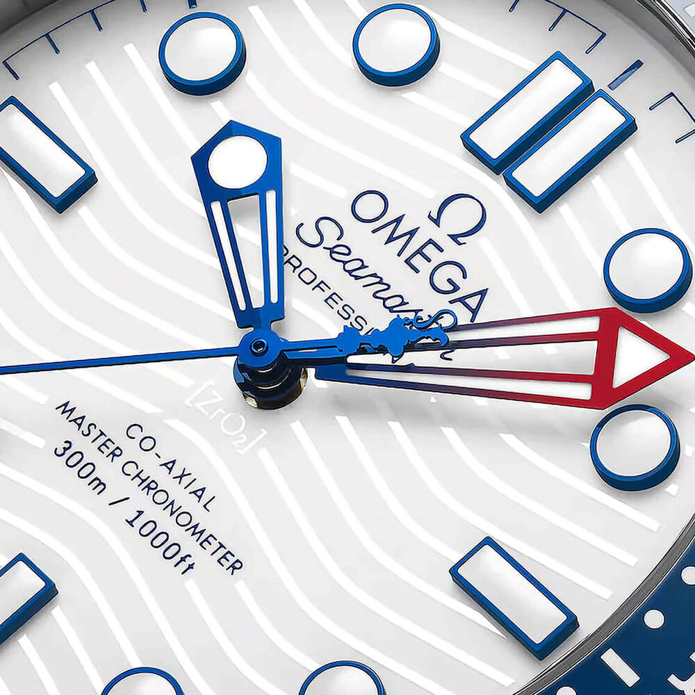 OMEGA Seamaster Diver 300M America's Cup Edition 42mm White Dial Blue Rubber Strap Watch image number 3