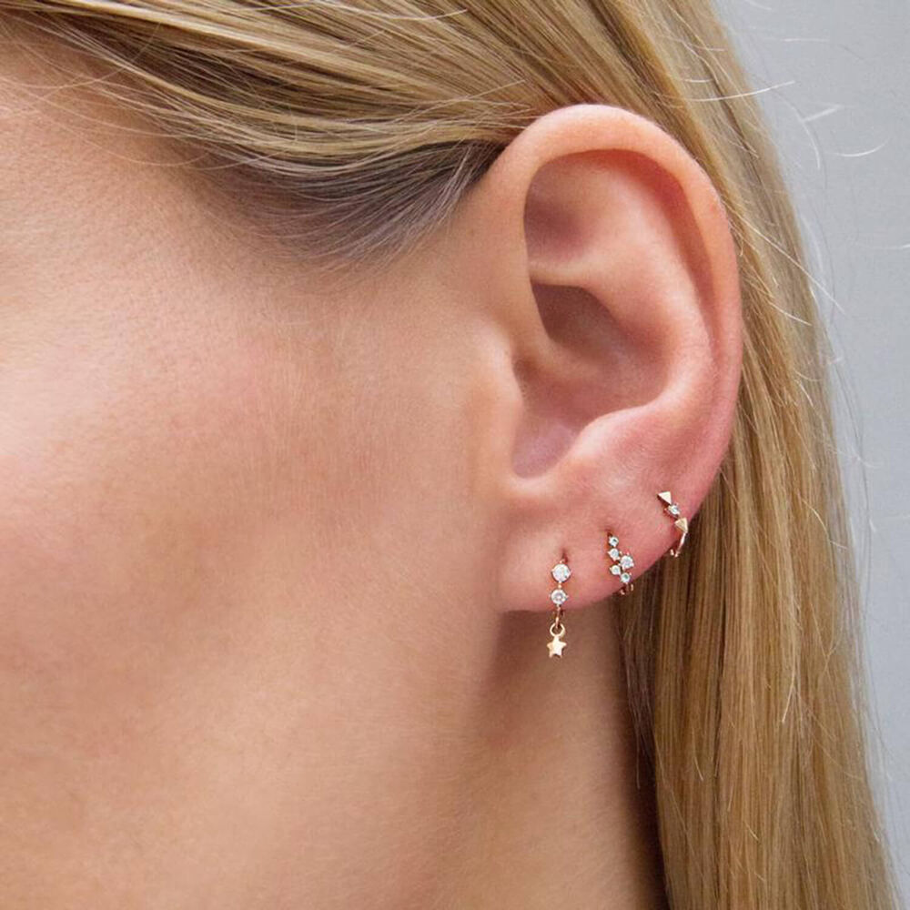CARAT* London Chelsea Han Single Hoop Earring