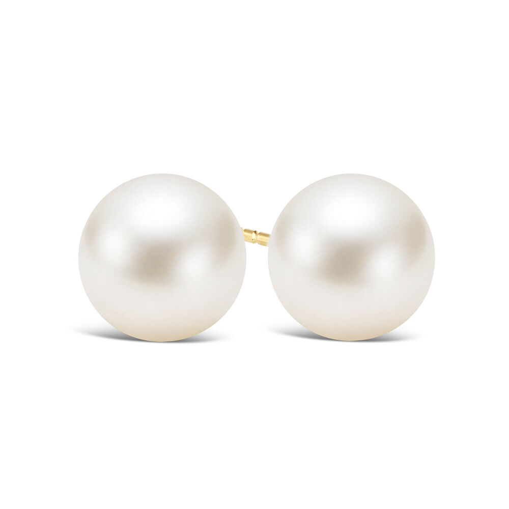 9ct Gold Freshwater Pearl Stud Earrings