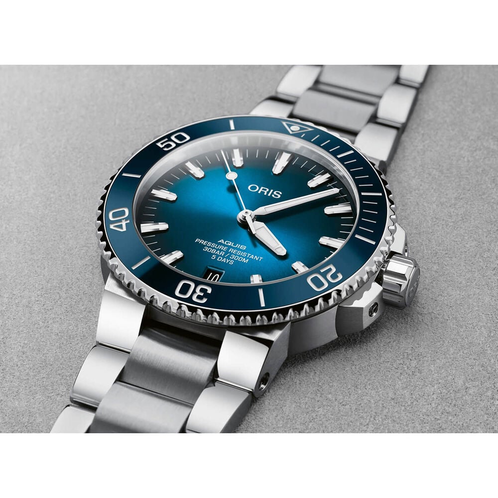 Oris Aquis 43.5mm Calibre 400 Blue Blue Bezel Steel Bracelet Watch image number 3