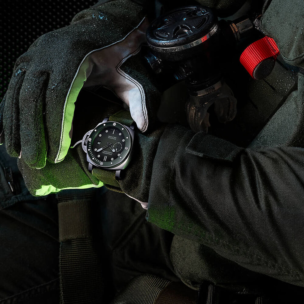 Panerai Submersible Marina Militare 44mm Green Dial Steel Case Textile Strap Watch image number 5