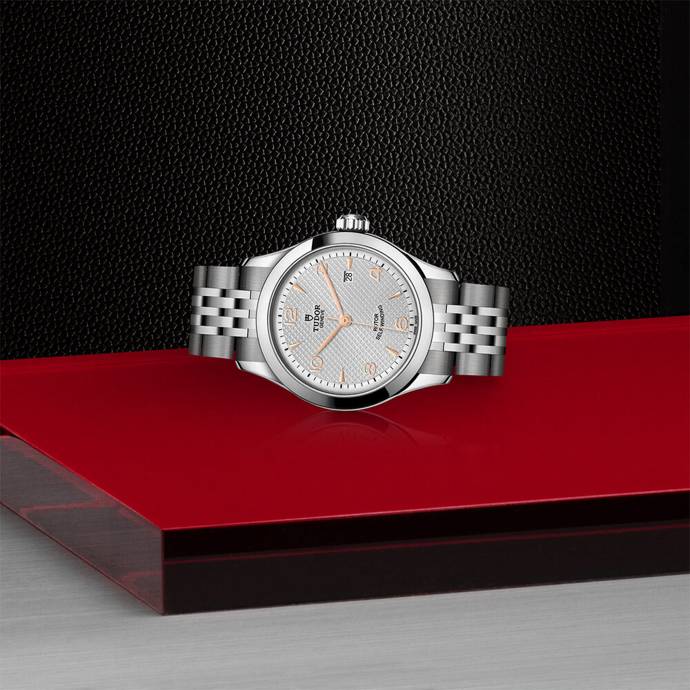 Tudor 1926 Ladies Selfwinding Mechanical 28mm Steel Strap Watch image number 2