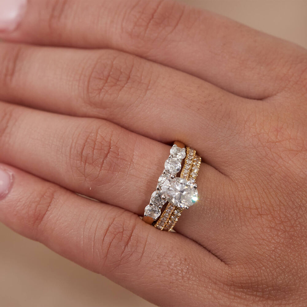 Born 18ct Yellow Gold 0.20ct Lab Grown Diamond Claw Set Half Eternity Wedding Ring image number 4