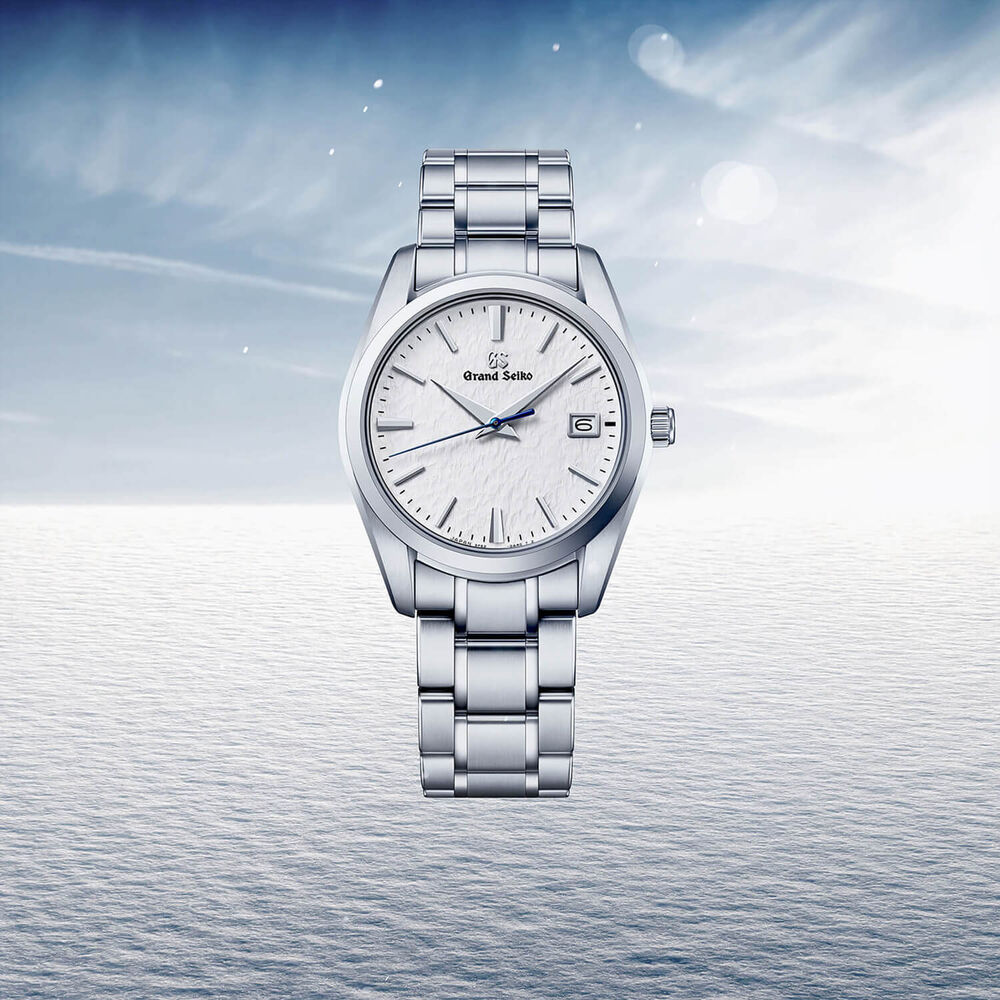 Grand Seiko Snowflake Quartz 37mm White Dial Bracelet Watch image number 4