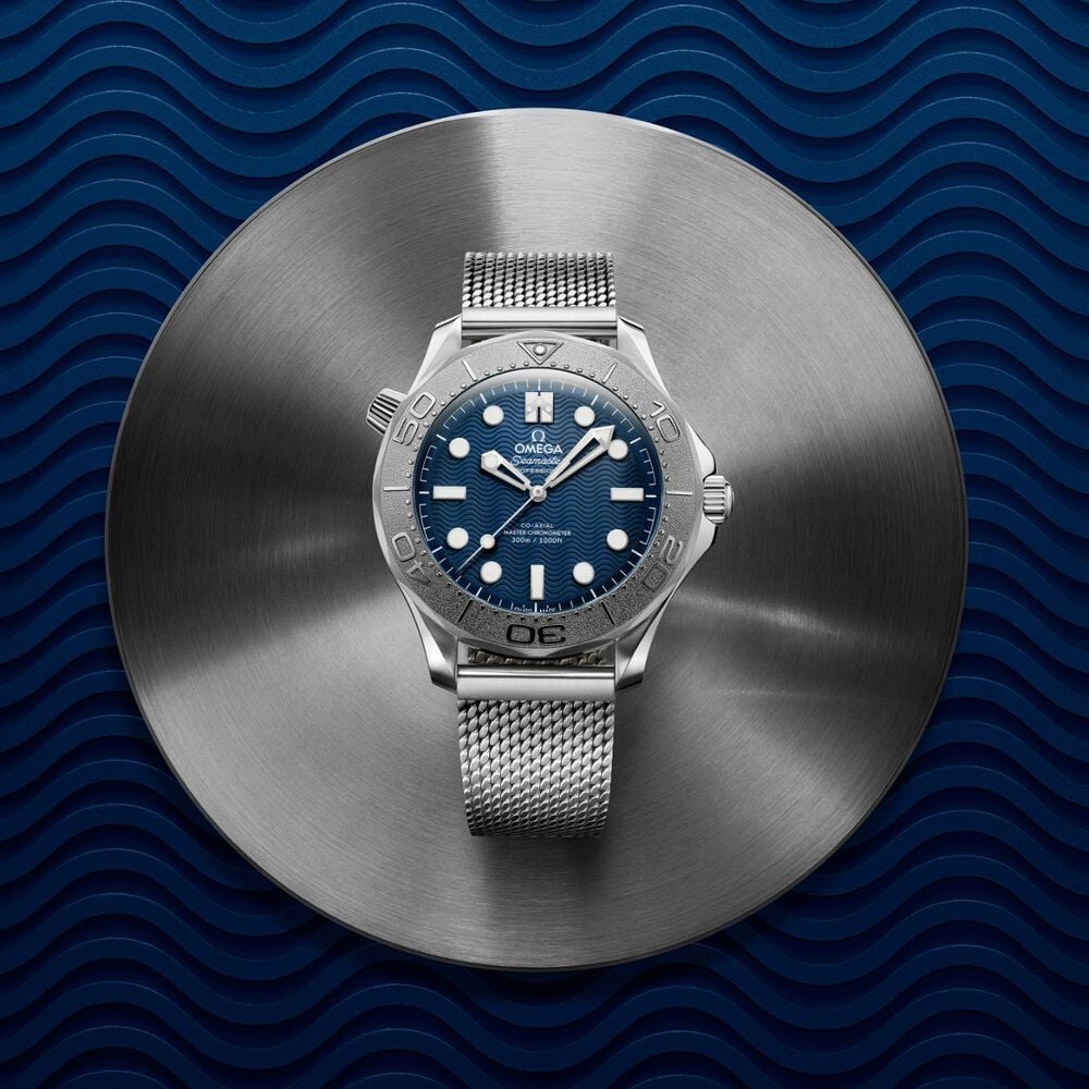Omega Seamaster Diver 300M "James Bond" 42mm Blue Dial Stainless Steel Bracelet Watch
