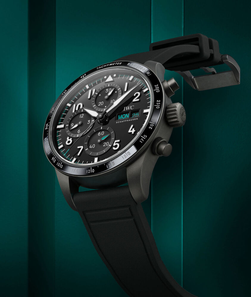 IWC Schaffhausen Pilot's Performance Chronograph 41 Mercedes-AMG Petronas Formula One™ Watch image number 4