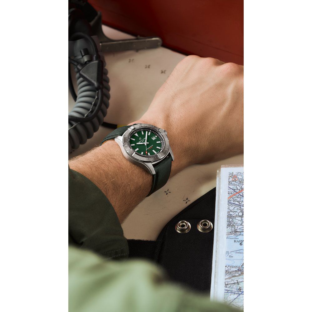 Breitling Avenger Automatic 42mm Green Dial & Black Leather Strap Watch image number 4