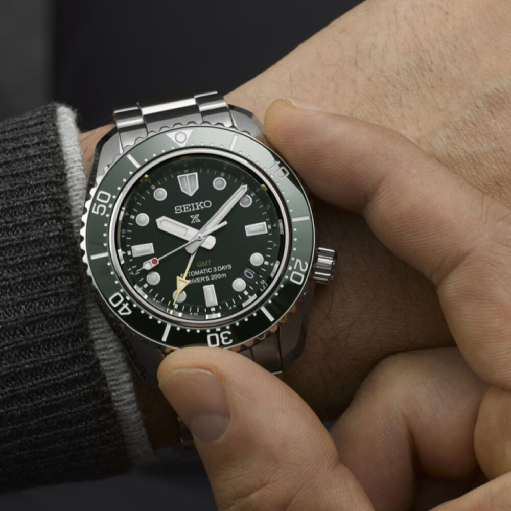 Seiko Prospex 1968 Edition 42mm Green Dial & Bezel Bracelet Watch image number 9