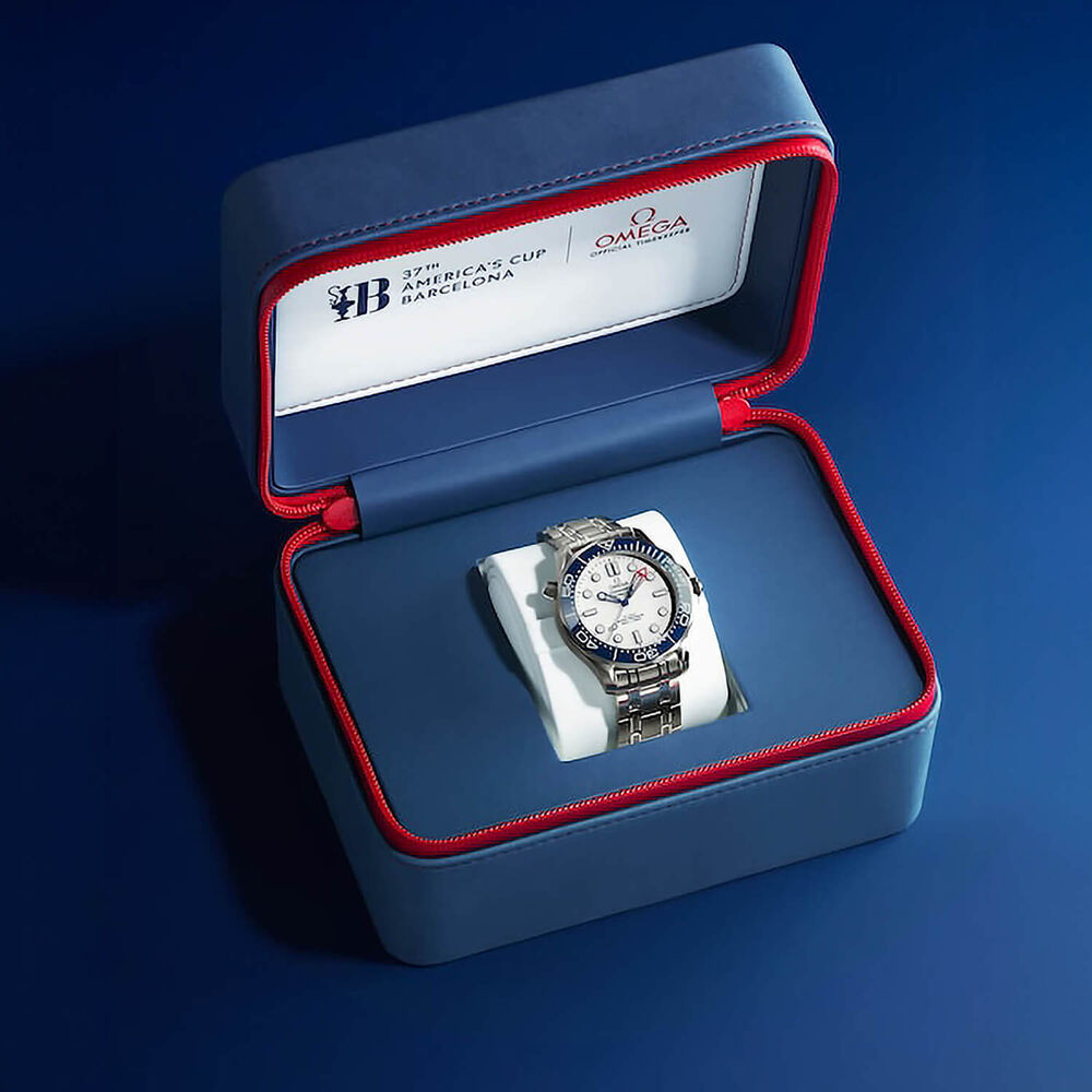 OMEGA Seamaster Diver 300M America's Cup Edition 42mm White Dial Steel Bracelet Watch image number 6