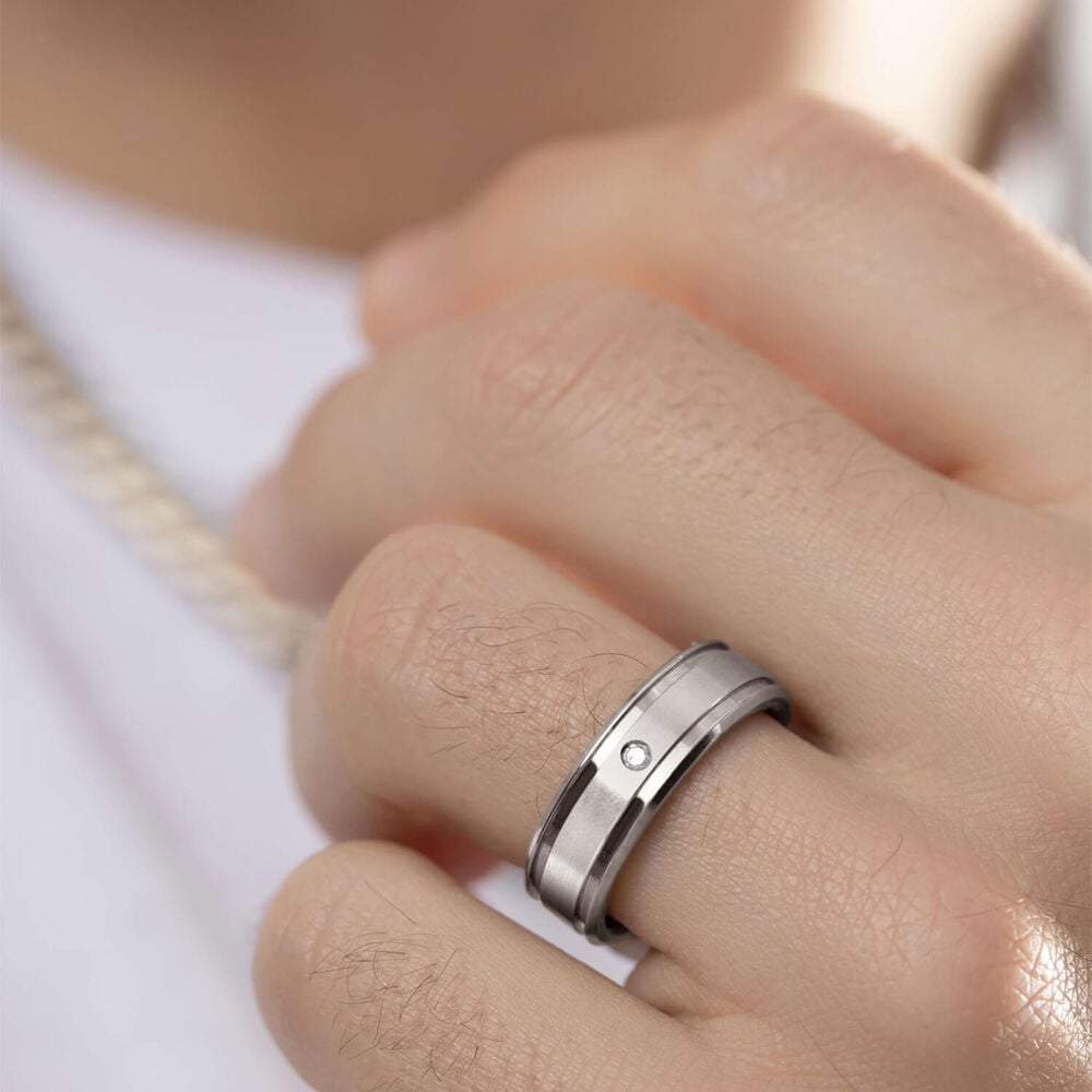 Men's titanium 7mm diamond-set ring
