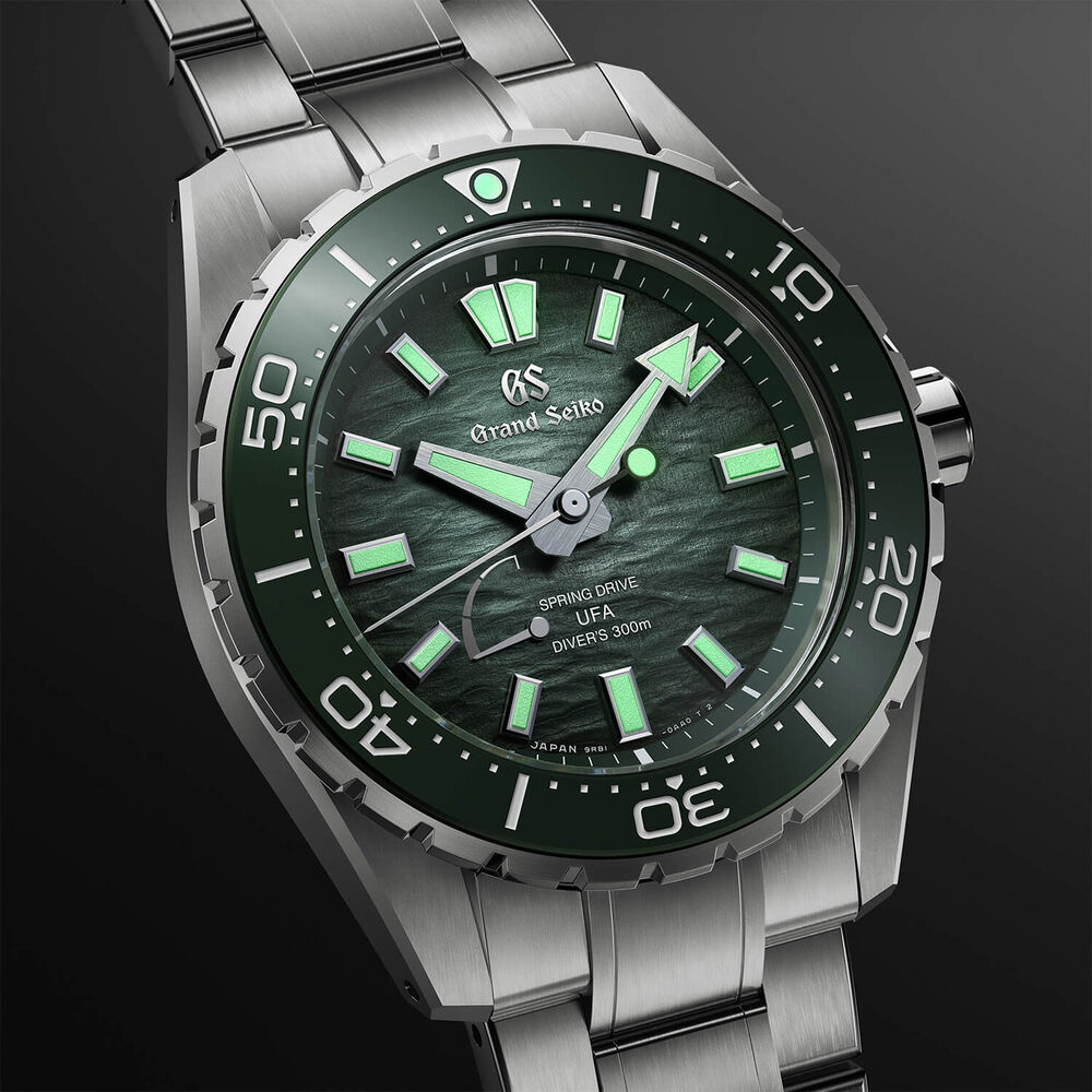 Grand Seiko &lsquo;Ushio&rsquo; Diver Spring Drive UFA 40.84mm Green Dial Titanium Bracelet Watch