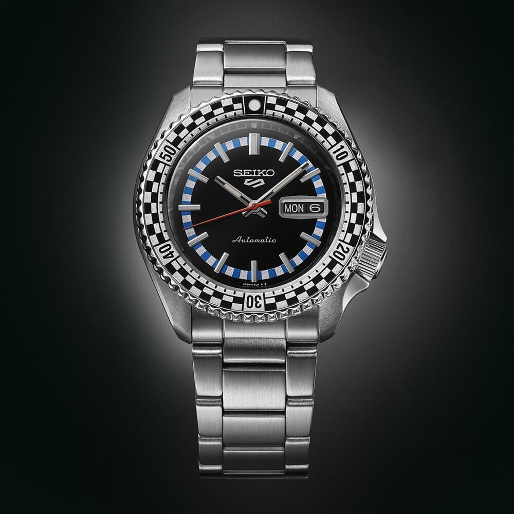 Seiko 5 Sports Black & White ‘Checker Flag’ Special Edition 42.5mm Dial Steel Bracelet Watch image number 2
