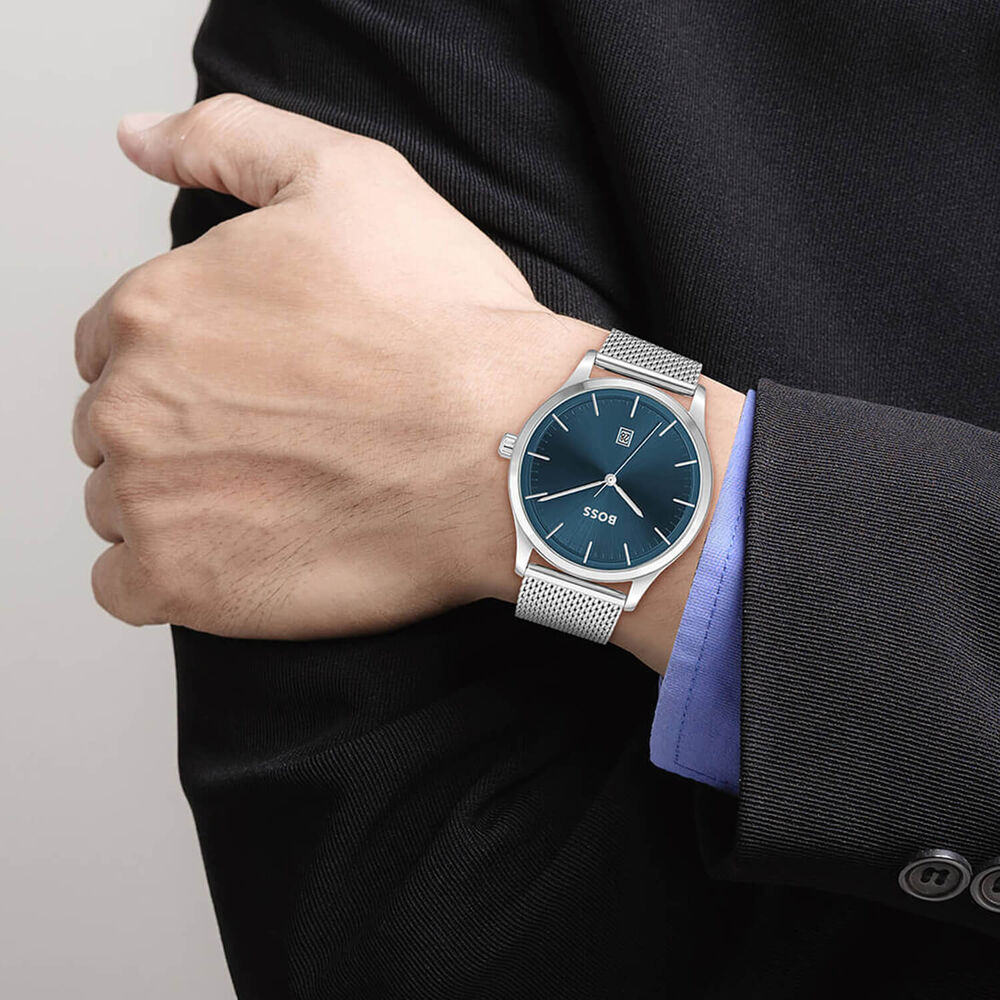 BOSS Reason 43mm Blue Dial Stainless Steel Mesh Bracelet Watch & Bracelet Set image number 5