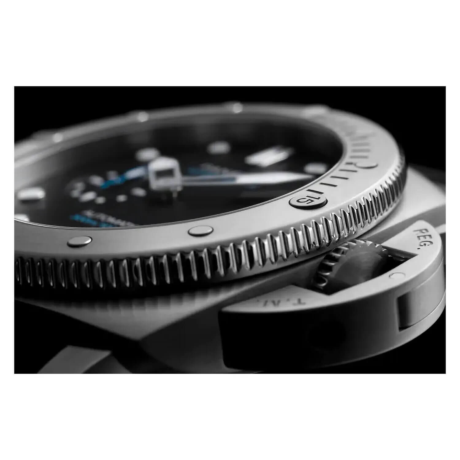 Panerai luminor shop submersible 44mm