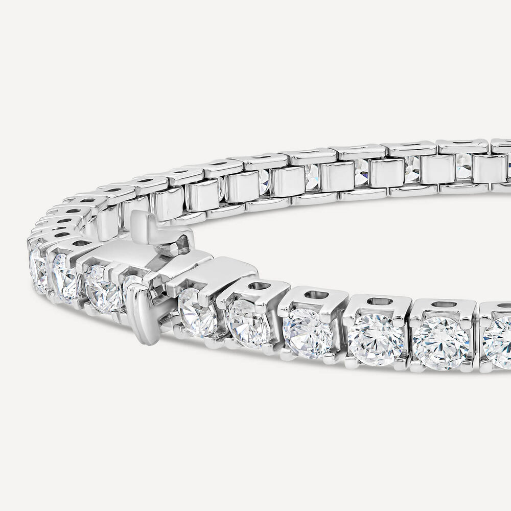 18ct White Gold 7ct Lab Grown Diamond Tennis Bracelet image number 2