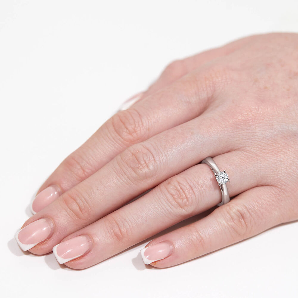 Platinum 0.41ct Round Diamond Four Claw Solitaire Ring image number 4