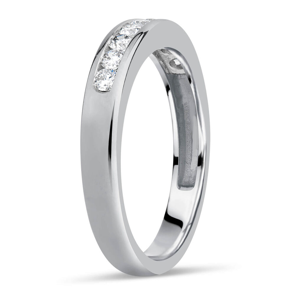 9ct White Gold 0.25ct Diamond Nine Stone Channel Ring image number 3