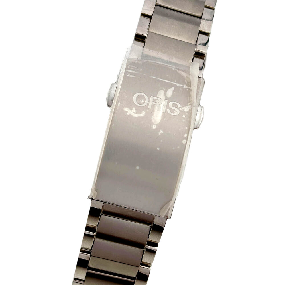 Pre-Owned Oris Aquis 43.5mm Silver Dial Titanium Bracelet Watch image number 2