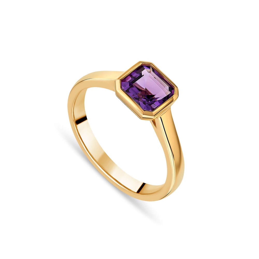 9ct Yellow Gold Cushion Amethyst Ring