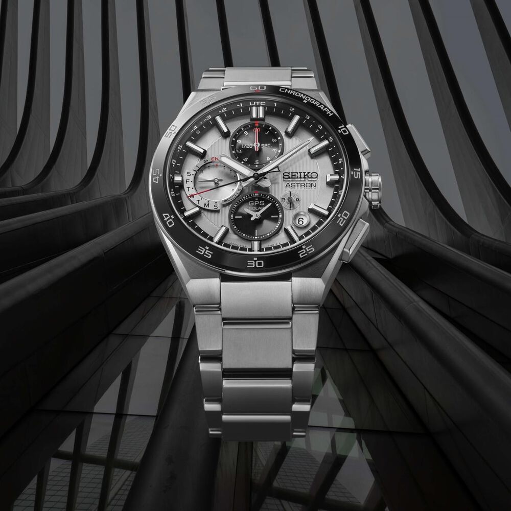 Seiko Astron ‘Silvery Night’ 5X GPS Solar Chronograph 43mm Silver Dial Titanium Bracelet Watch image number 3
