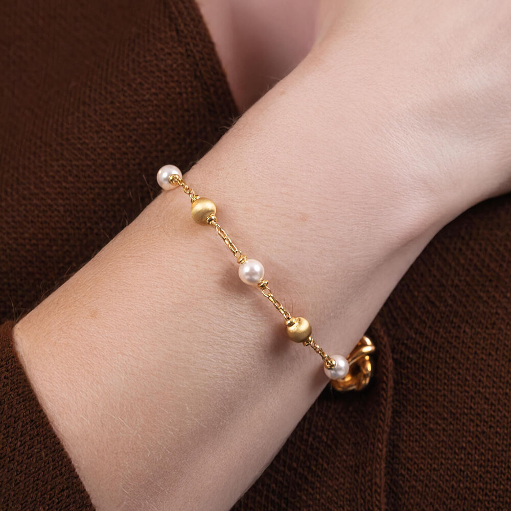 Yellow Gold Plated Sterling Silver Pearls & Matte Beads Bracelet image number 4