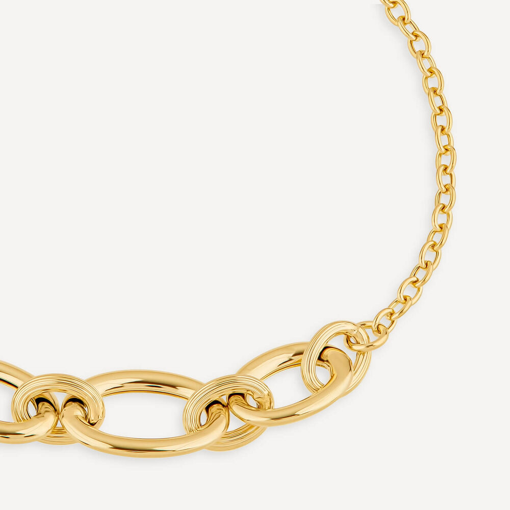 9ct Yellow Gold Curb Link Centre Bracelet image number 1